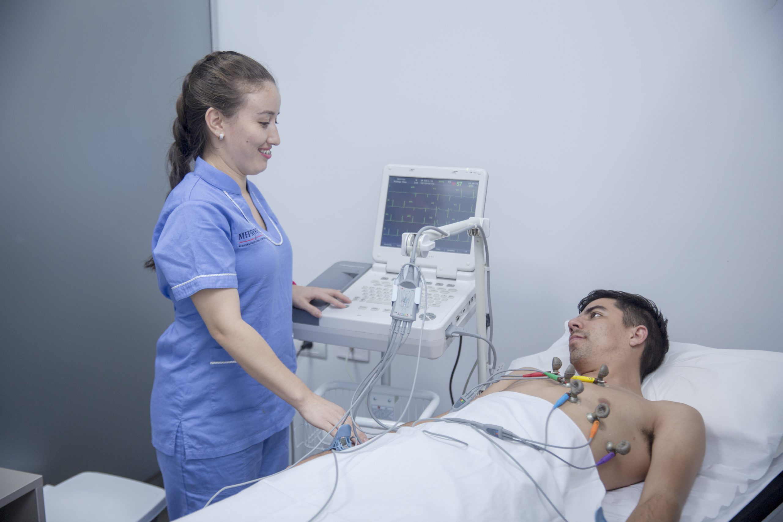 Electrocardiograma en Meprotec Centro de diagnóstico en ips ingavi